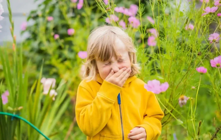 How to Manage Seasonal Allergies and When to See a GP This Autumn
